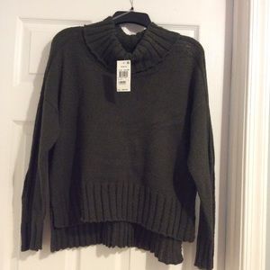 Juniors Size Lg Sweater Lightweight